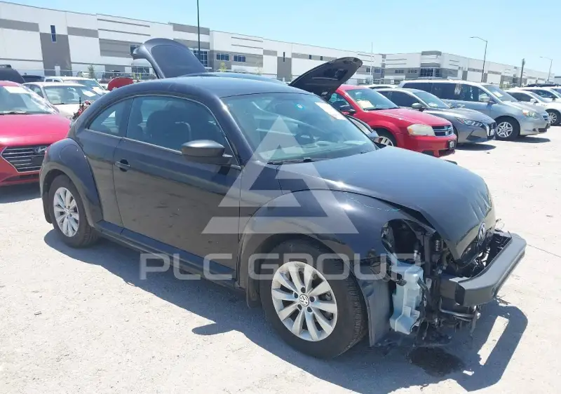 2018 Volkswagen BEETLE фото