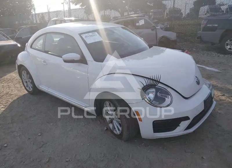 2018 Volkswagen BEETLE photo