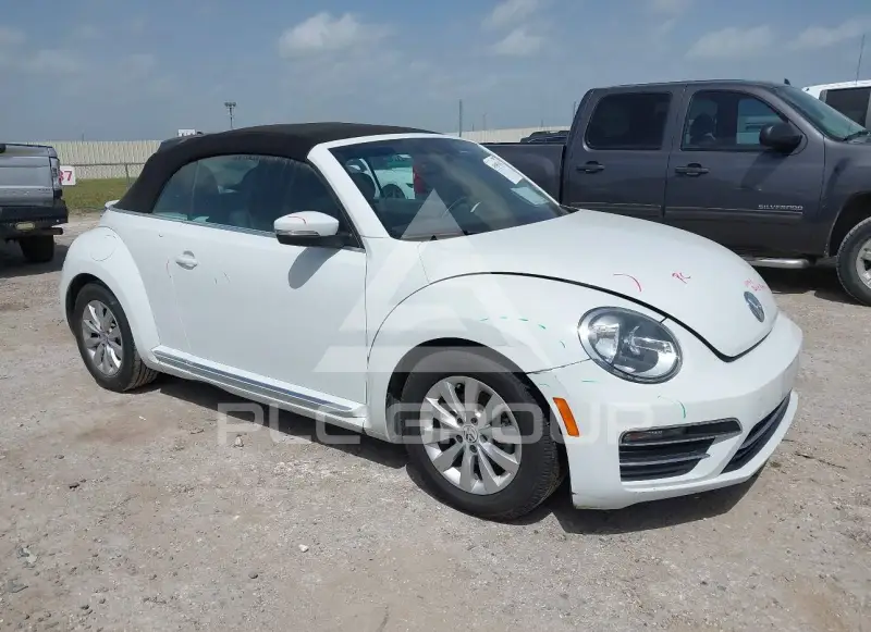 2018 Volkswagen BEETLE фото