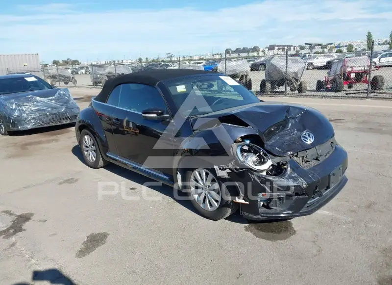 2018 Volkswagen BEETLE фото