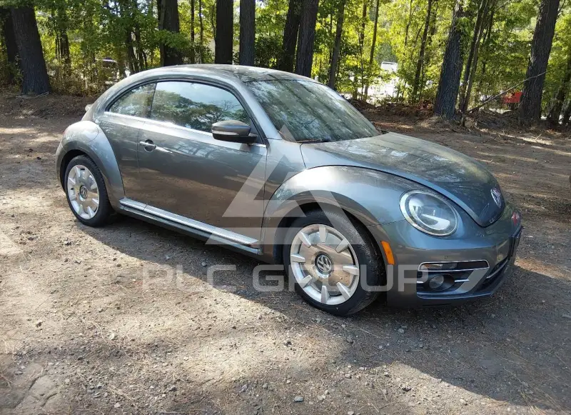 2018 Volkswagen BEETLE фото