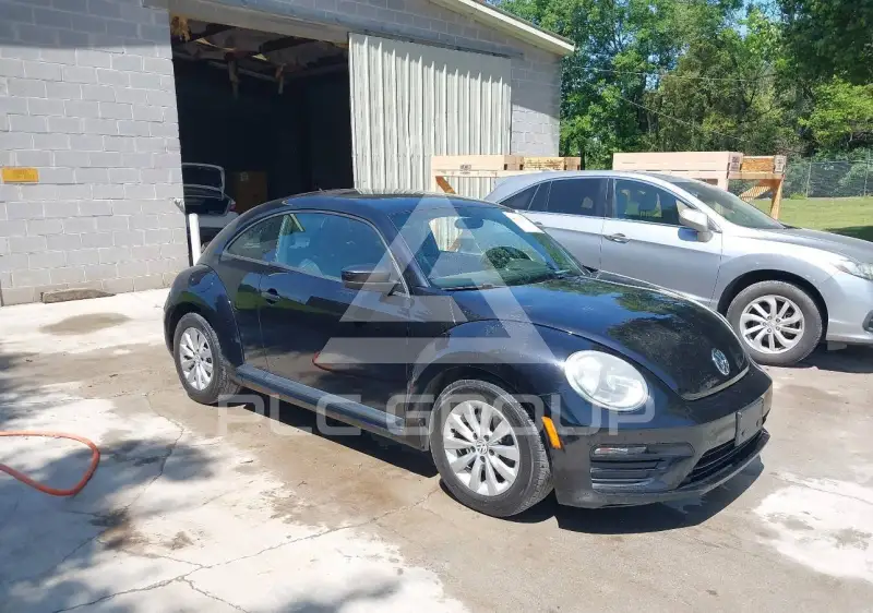 2018 Volkswagen BEETLE фото