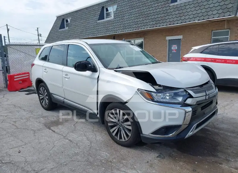 2019 Mitsubishi OUTLANDER photo