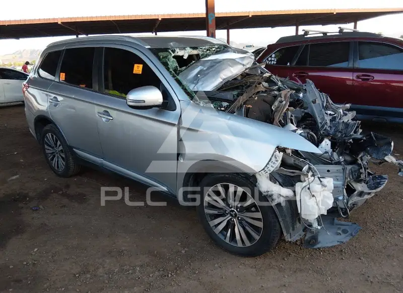 2019 Mitsubishi OUTLANDER photo