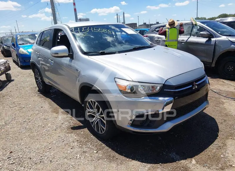 2019 Mitsubishi OUTLANDER фото