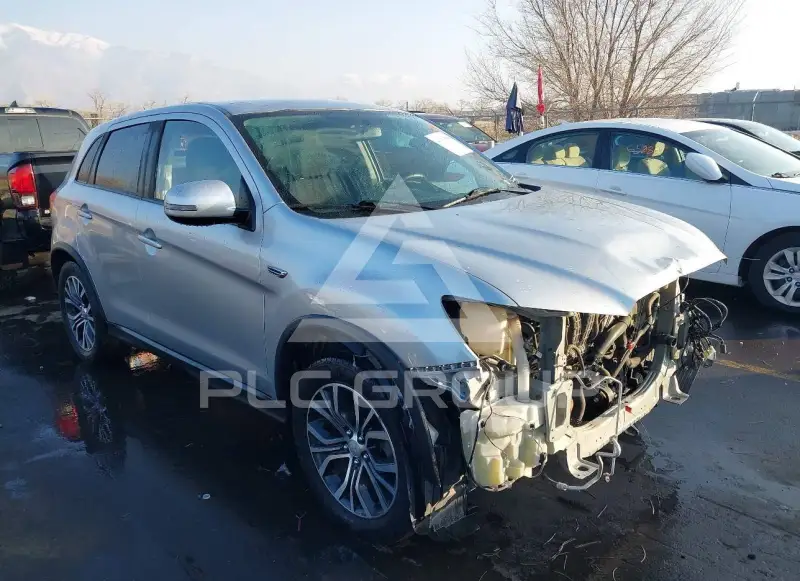 2019 Mitsubishi OUTLANDER фото