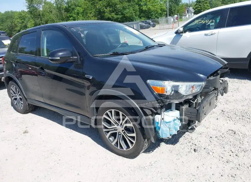 2019 Mitsubishi OUTLANDER photo