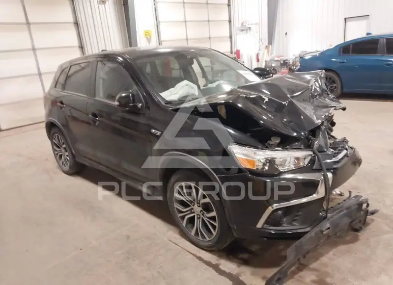 2019 Mitsubishi OUTLANDER photo