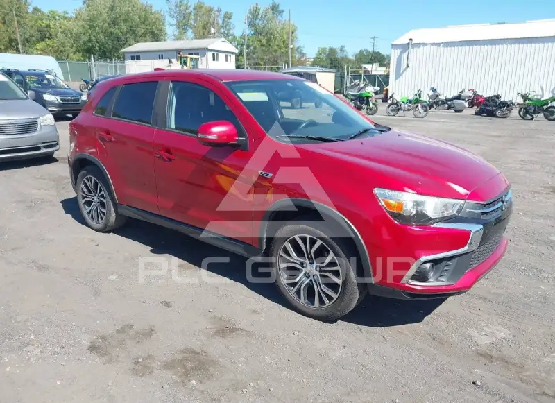 2019 Mitsubishi OUTLANDER photo