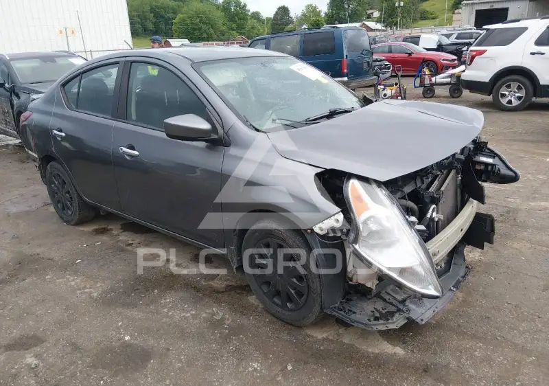 2019 Nissan VERSA фото