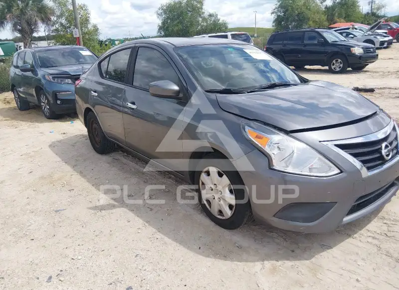 2019 Nissan VERSA фото
