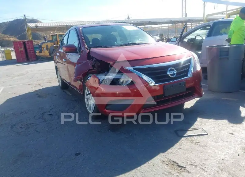 2019 Nissan VERSA photo