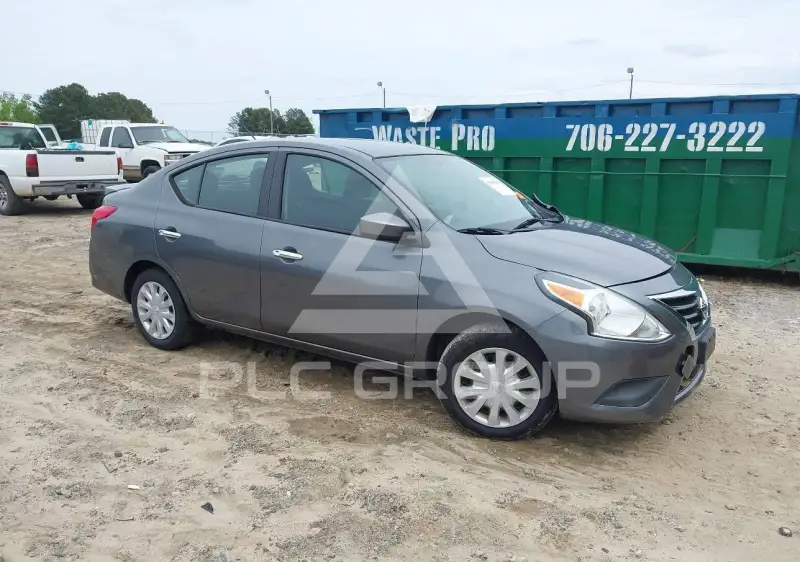 2019 Nissan VERSA photo