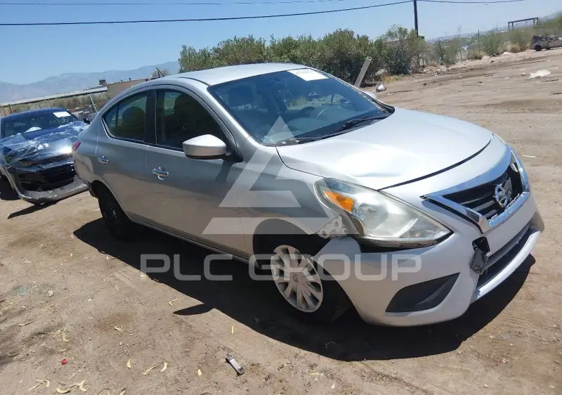 2019 Nissan VERSA фото