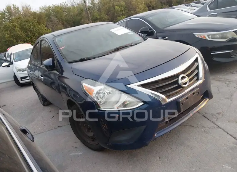2019 Nissan VERSA фото