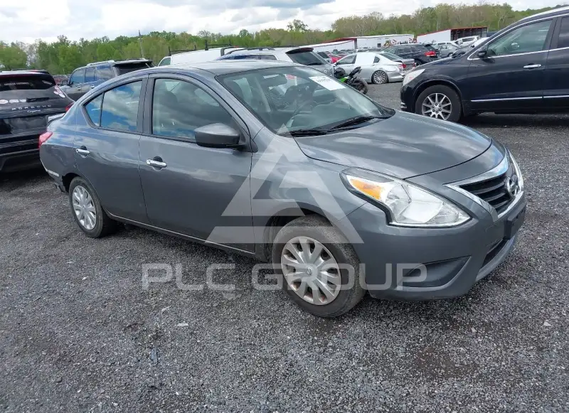 2019 Nissan VERSA фото