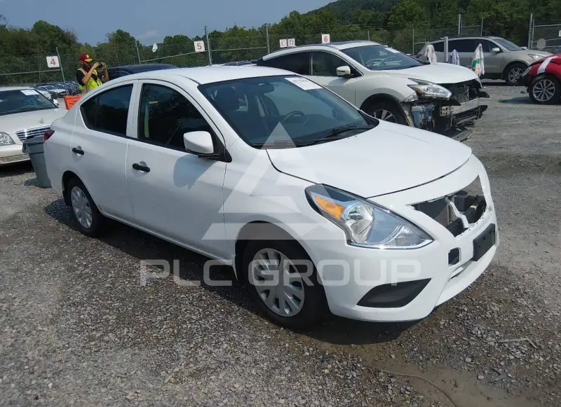 2019 Nissan VERSA фото