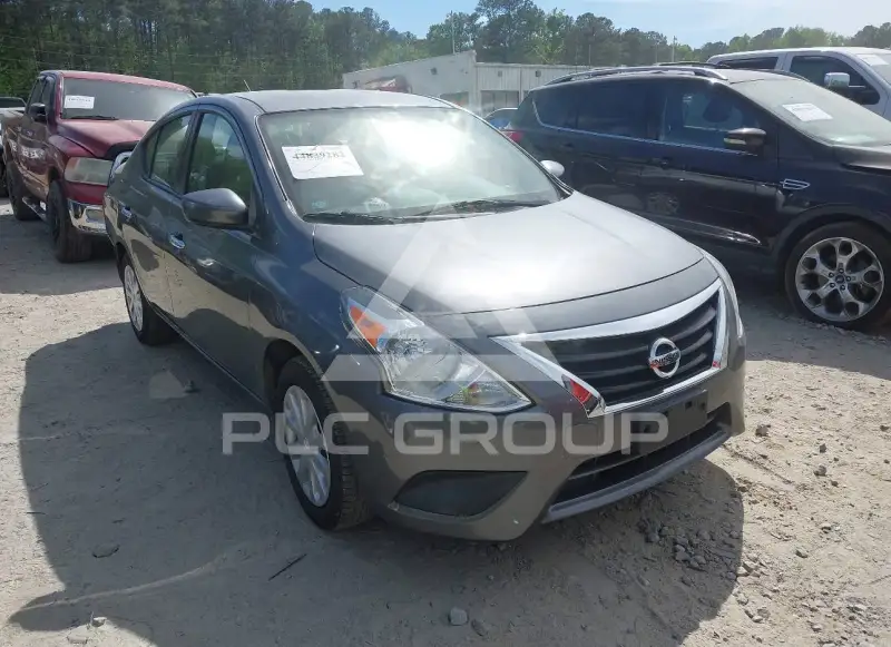 2019 Nissan VERSA photo