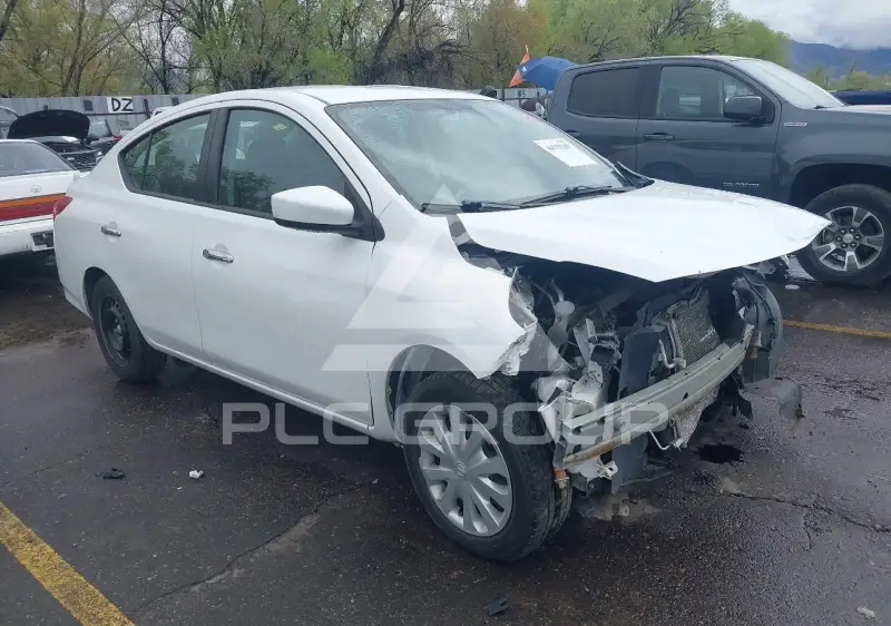 2019 Nissan VERSA photo