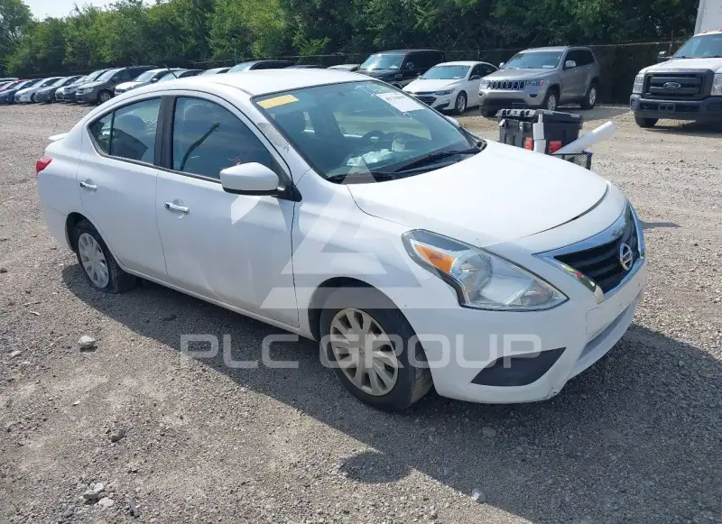 2019 Nissan VERSA фото