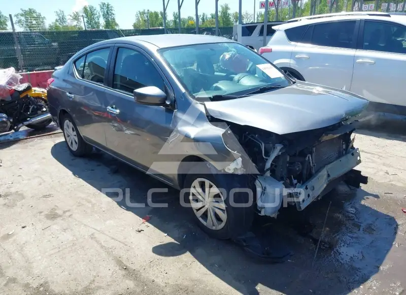 2019 Nissan VERSA фото