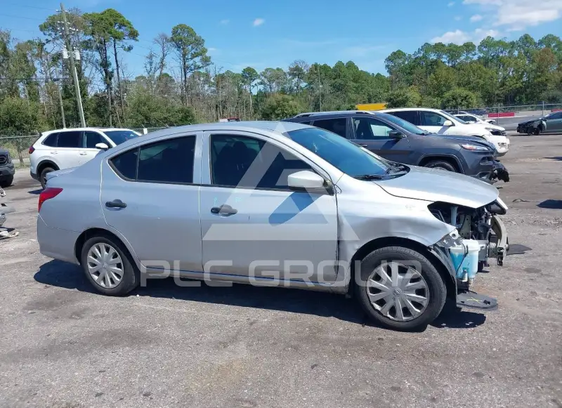 2019 Nissan VERSA фото