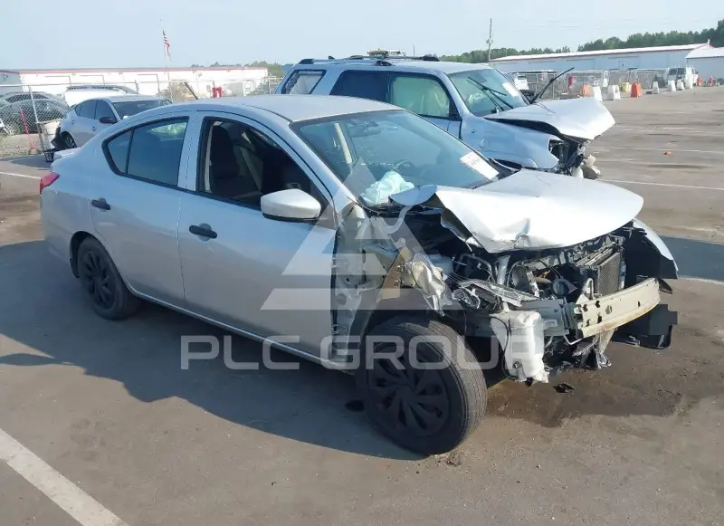 2019 Nissan VERSA photo