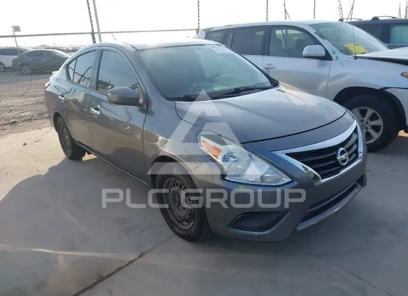 2019 Nissan VERSA фото