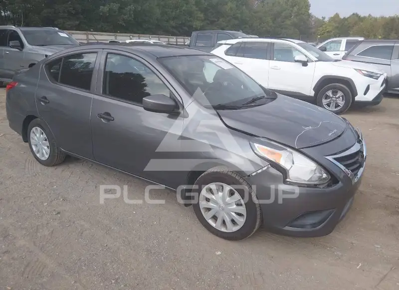 2019 Nissan VERSA фото