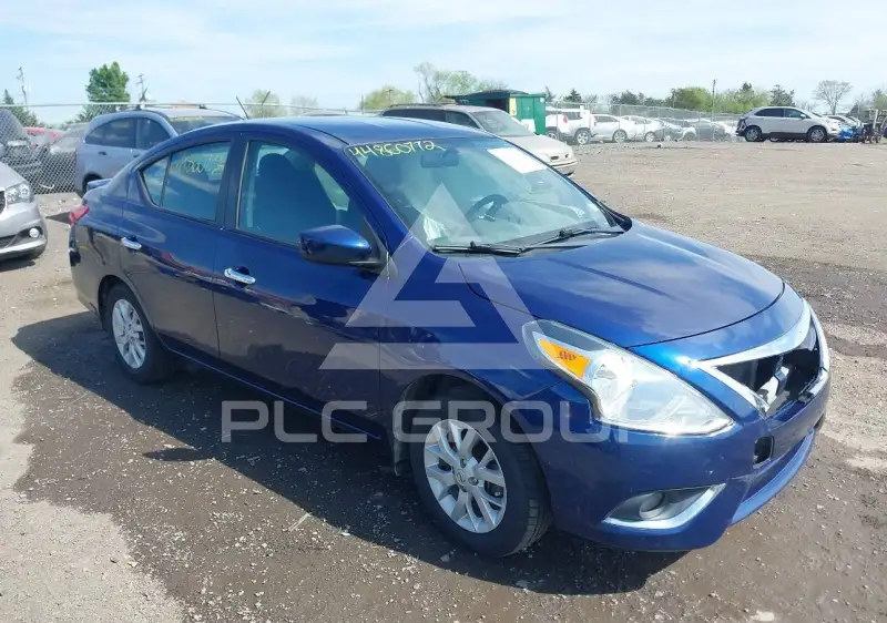 2019 Nissan VERSA фото