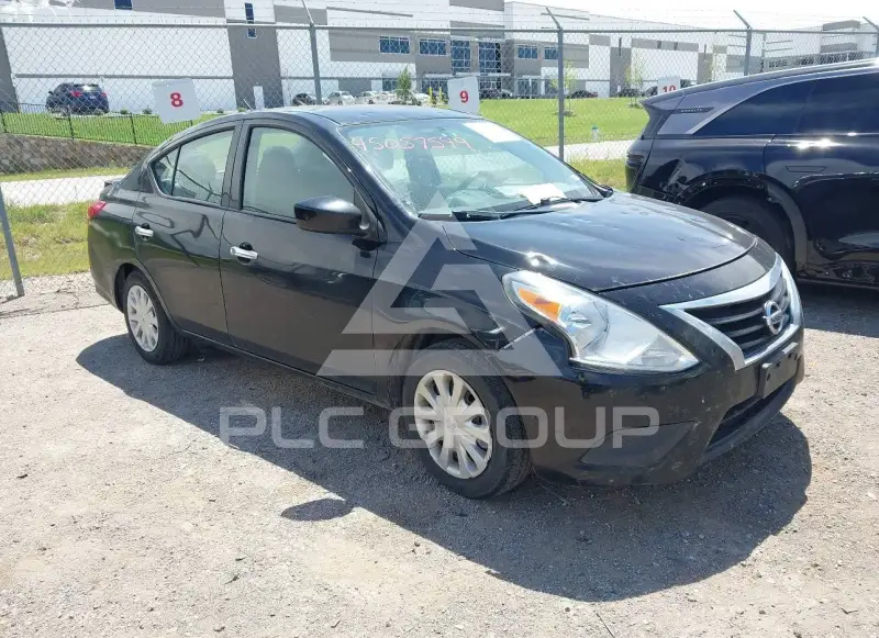2019 Nissan VERSA photo