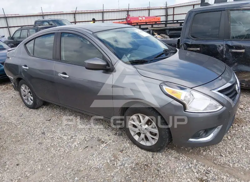 2019 Nissan VERSA фото