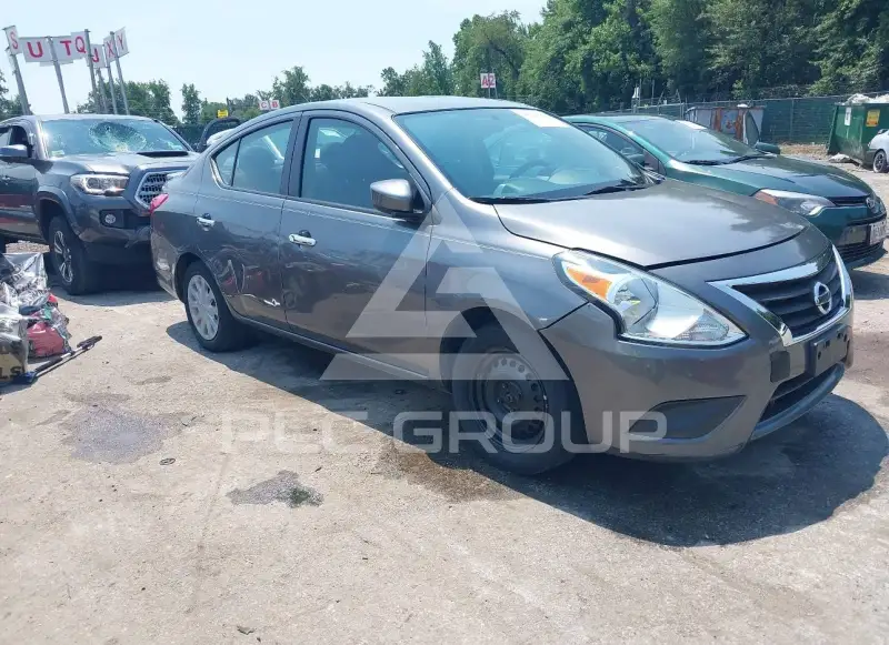 2019 Nissan VERSA фото