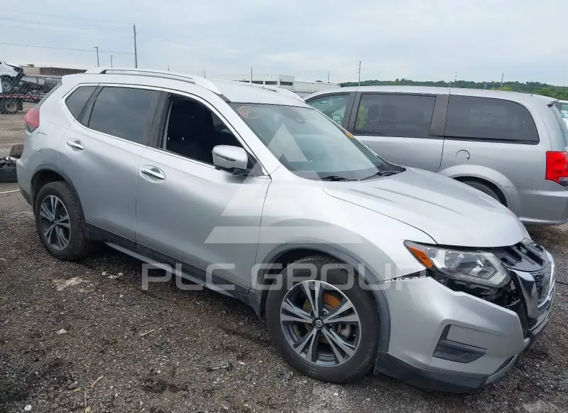2019 Nissan ROGUE photo