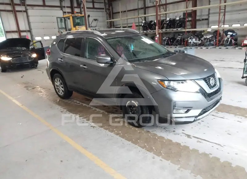 2019 Nissan ROGUE photo