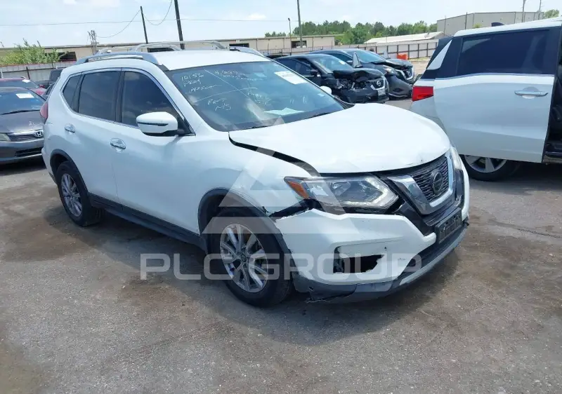 2019 Nissan ROGUE photo