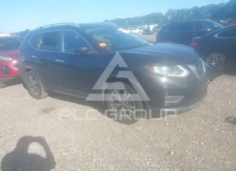 2019 Nissan ROGUE photo