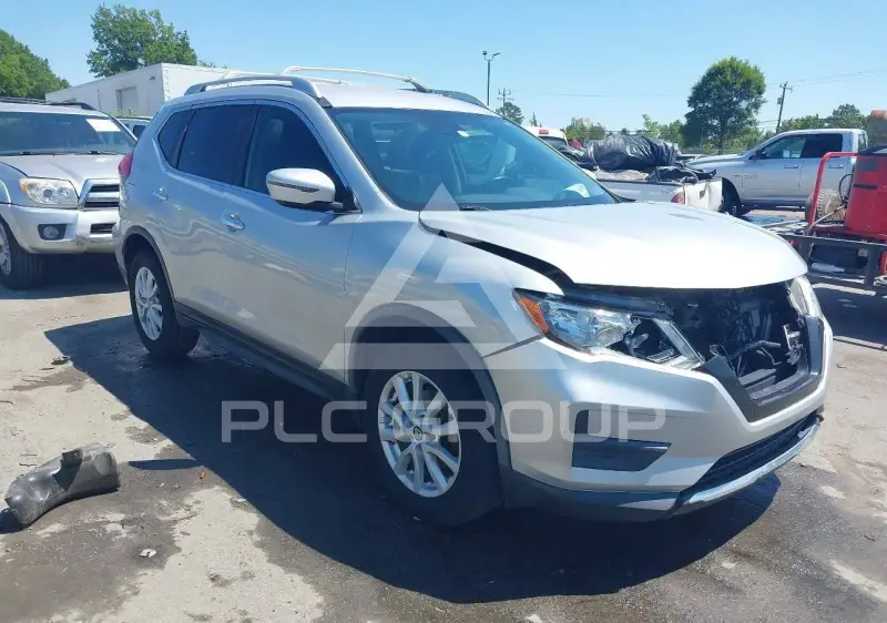 2019 Nissan ROGUE photo