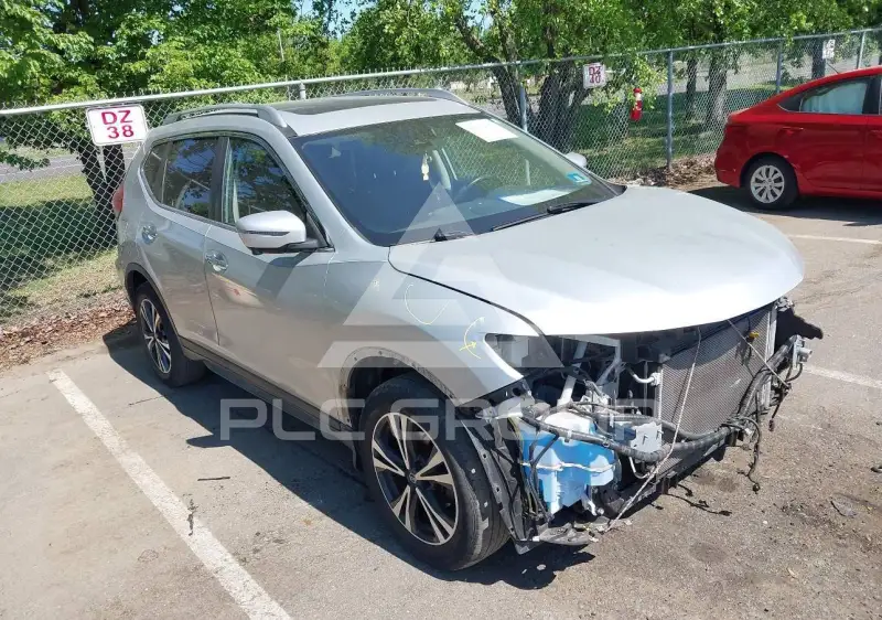 2019 Nissan ROGUE photo