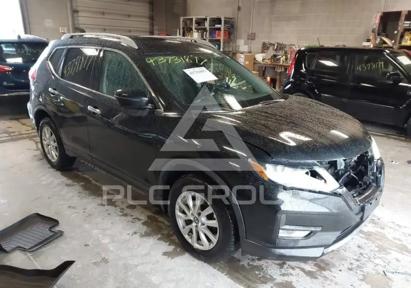2019 Nissan ROGUE photo