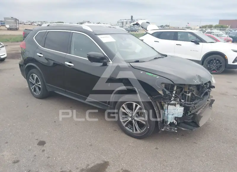 2019 Nissan ROGUE photo