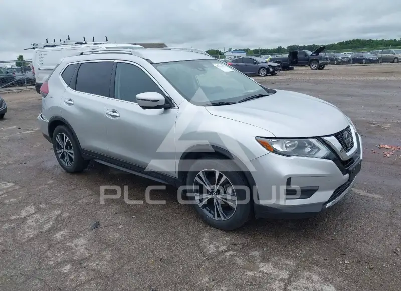 2019 Nissan ROGUE photo