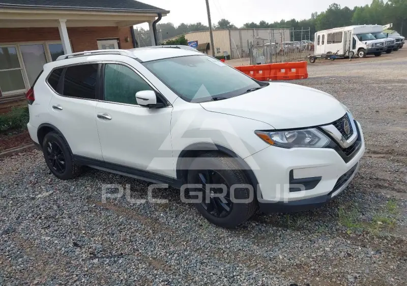 2019 Nissan ROGUE photo