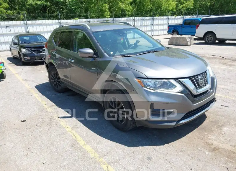 2019 Nissan ROGUE photo