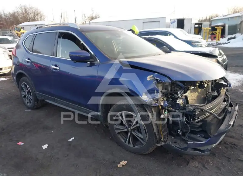 2019 Nissan ROGUE photo