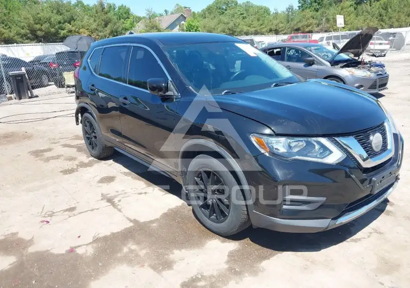2019 Nissan ROGUE photo