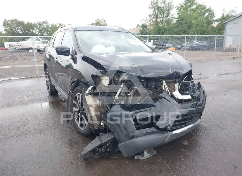 2019 Nissan ROGUE photo