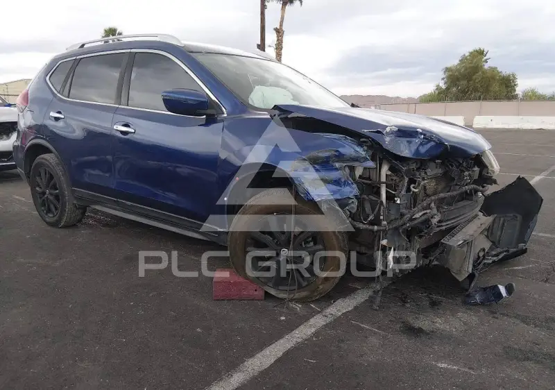 2019 Nissan ROGUE photo
