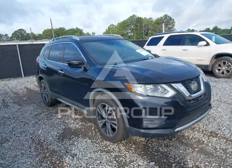 2019 Nissan ROGUE photo