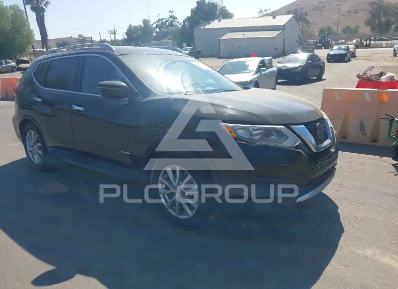 2019 Nissan ROGUE photo